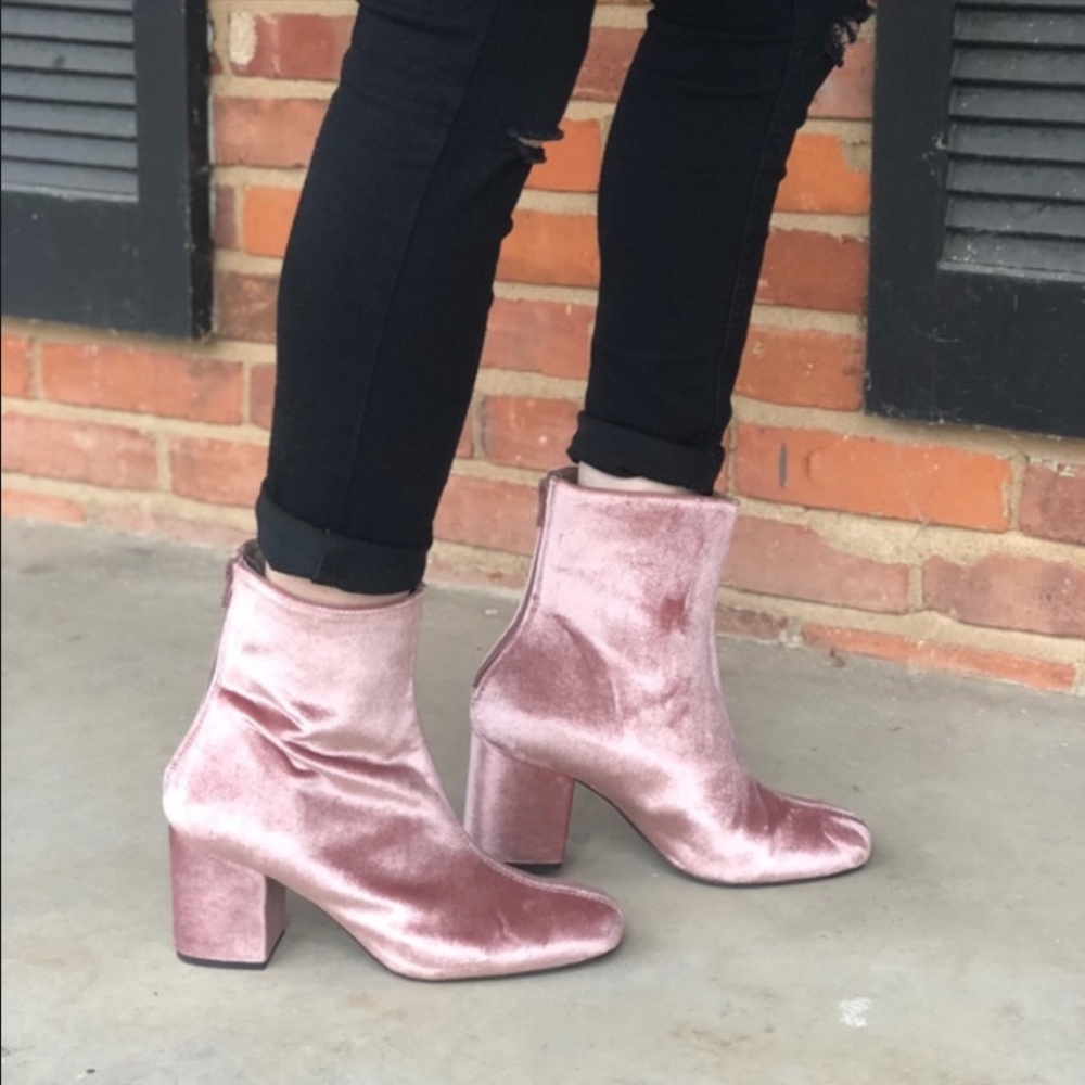 Free People Velvet Cecile Bootie Rose Block Heel Ankle Boots New! - Picture 9 of 12